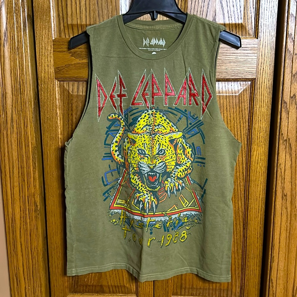 Men’s Sage Green Def Leppard Forever 21 Tank Top - Small